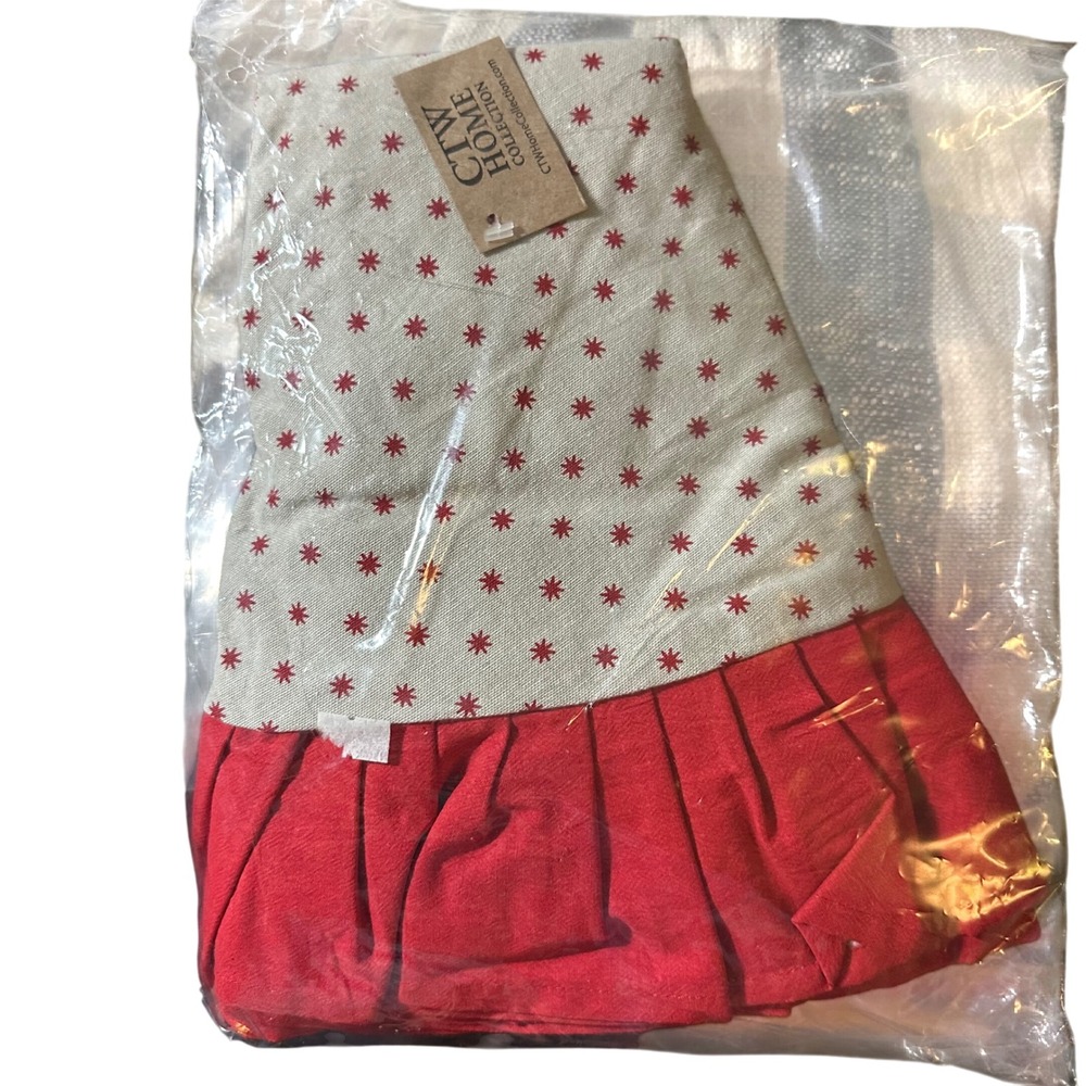 CTW Home Collection Festive Tree Skirt Red Star‎ Pattern Ruffled Bottom New